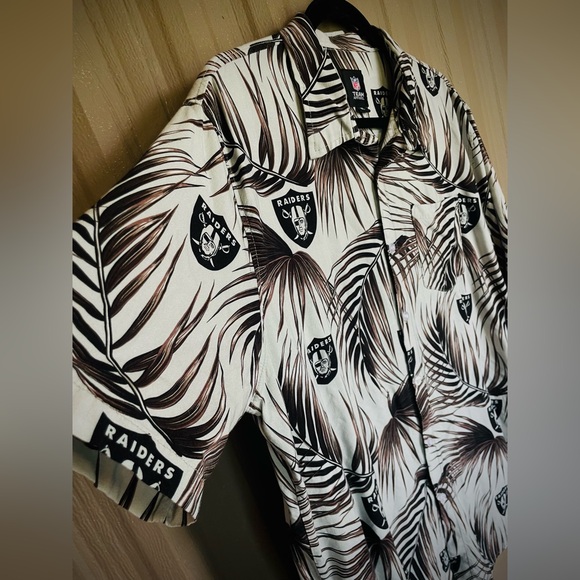 NFL Oakland Raiders Hawaiian Camp Shirt Mens XL Black & Grey Rayon - Picture 2 of 8